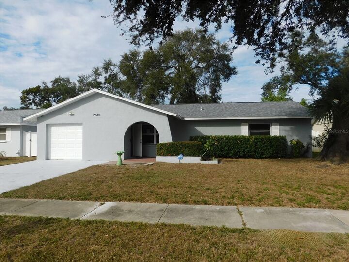7289 56th Avenue N  St Petersburg FL 33709 photo