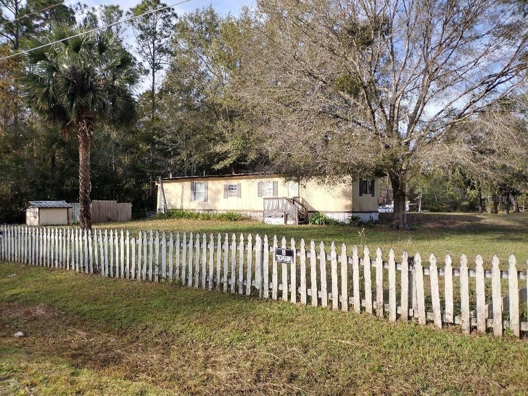 Property Photo: 5638 Nutwood Avenue FL 32110