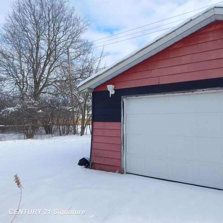 Property Photo:  5444 Mendel Berger Drive  MI 48505 