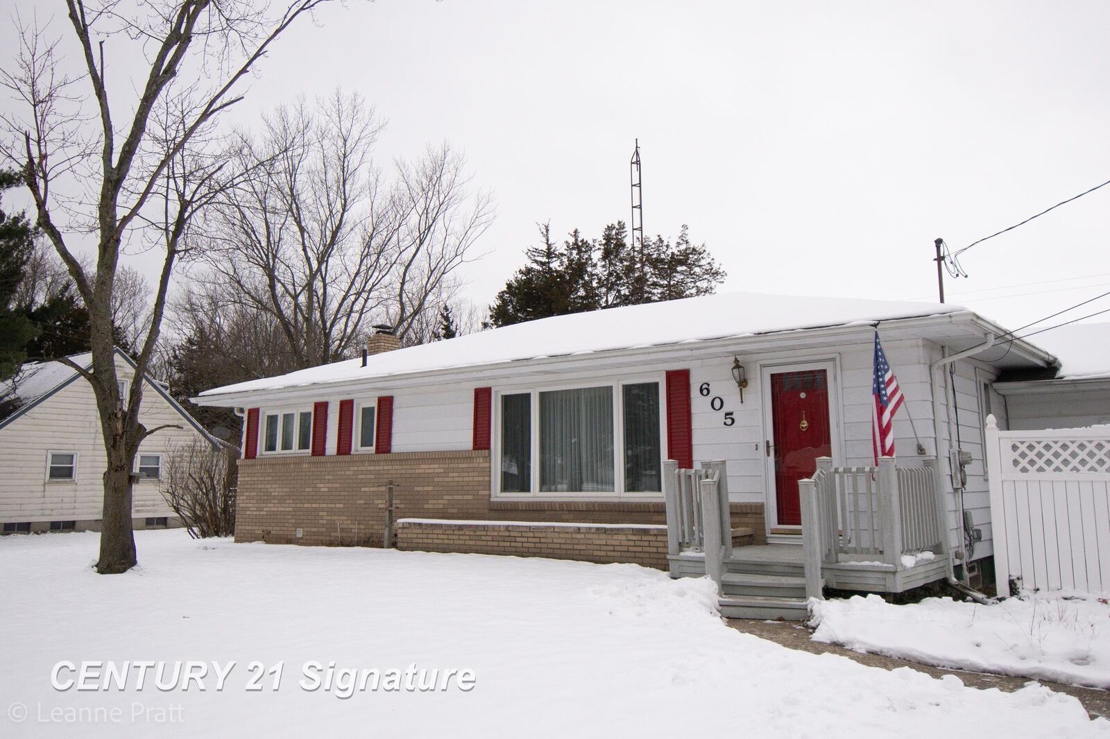 Property Photo:  605 Hut West Dr Drive  MI 48433 