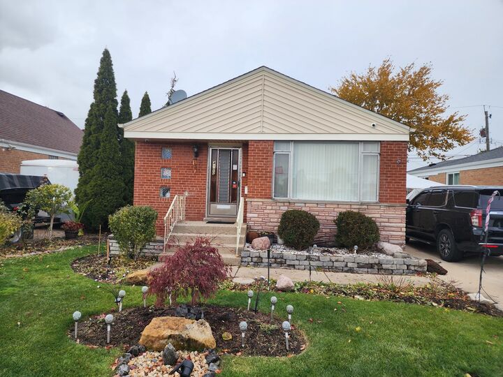 4100 W 81st Place  Chicago IL 60652 photo