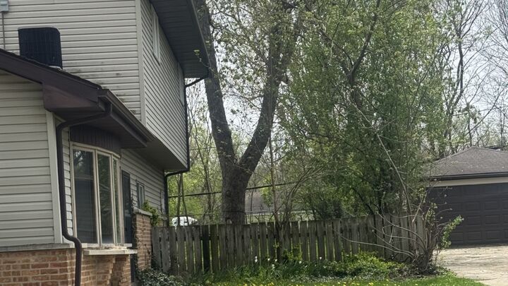 Property Photo: 331 Somonauk Street IL 60466