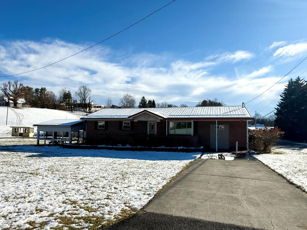 Property Photo:  108 E Canyon  WV 24740 