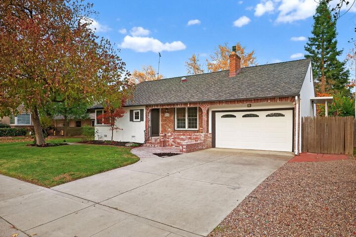 1319 Robertson Way  Sacramento CA 95818 photo