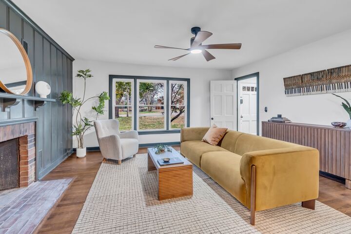 Property Photo: 2013 Riverwood Dr TN 37216