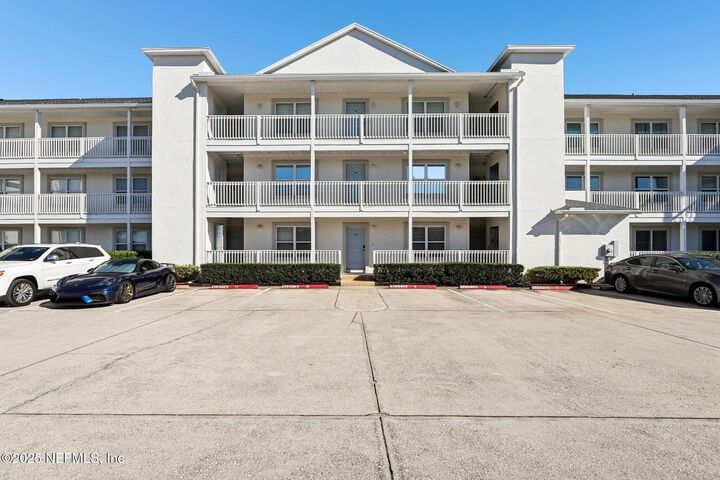 Property Photo: 1412 1st Street N 105 FL 32250