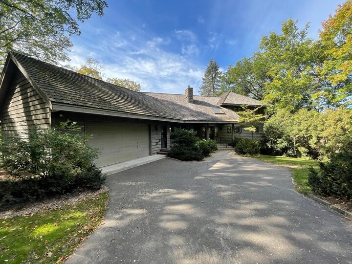 Property Photo: 44 Peninsula Road MN 55110