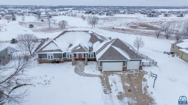 Property Photo:  2629 Glen Ellen Road  IA 51106 