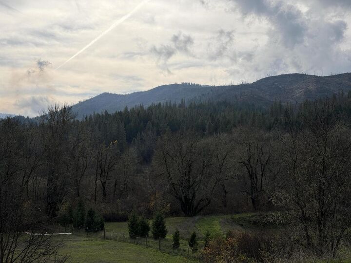 Property Photo: 0 E Evans Creek Road 10149540 OR 97503