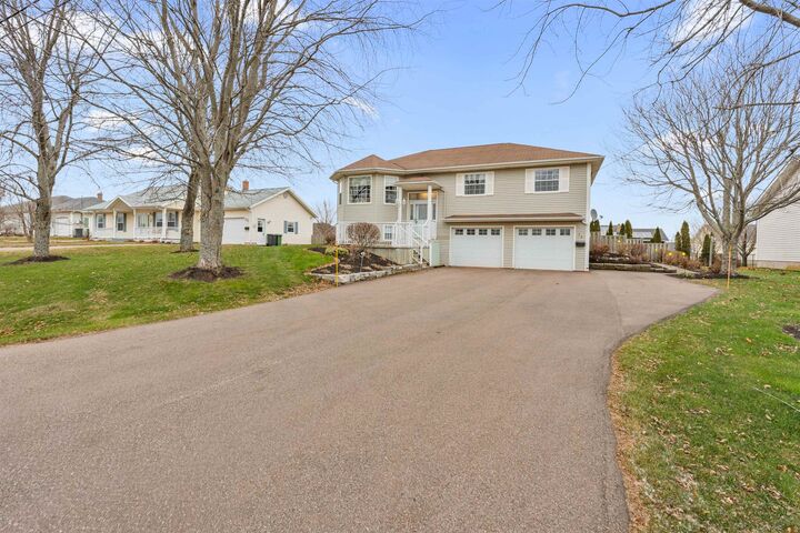 74 Hillside Drive  Summerside PE C1N 6K3 photo