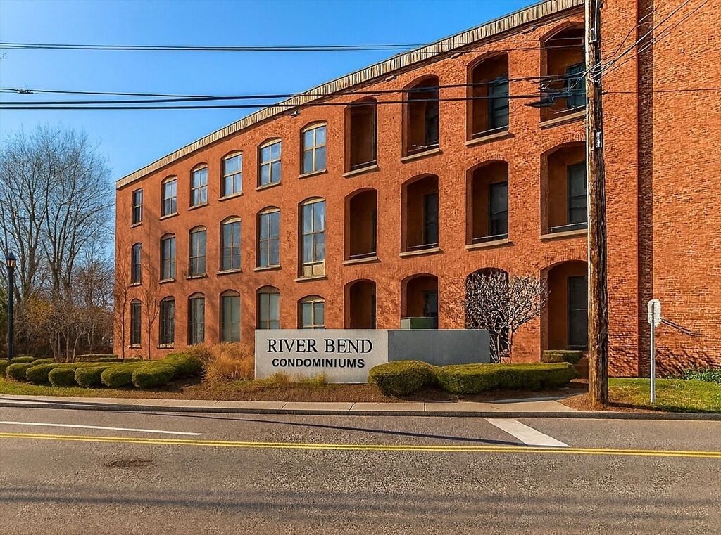 Property Photo:  96 Old Colony Ave 268  MA 02718 