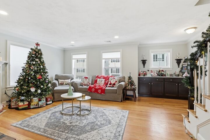 Property Photo:  1400 Gorham St 32  MA 01852 