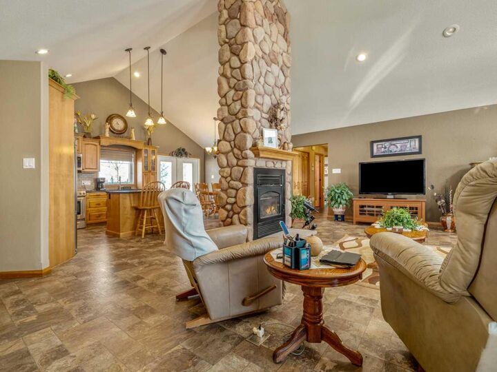 Property Photo: 103036 Rng Rd 161 AB T1G 2E1