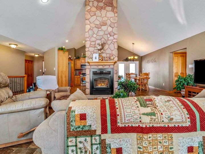 Property Photo:  103036 Rng Rd 161  AB T1G 2E1 