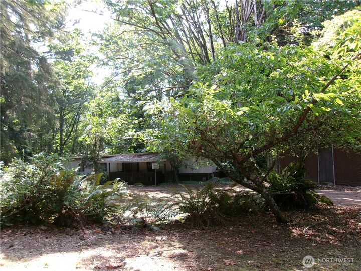 Property Photo:  6724 SE Sedgwick Road  WA 98366 