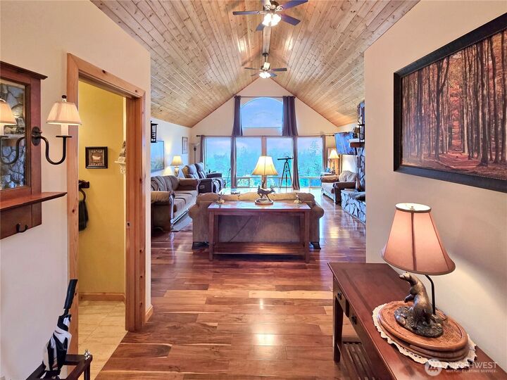 Property Photo:  1028  Circle Drive  WA 98282 