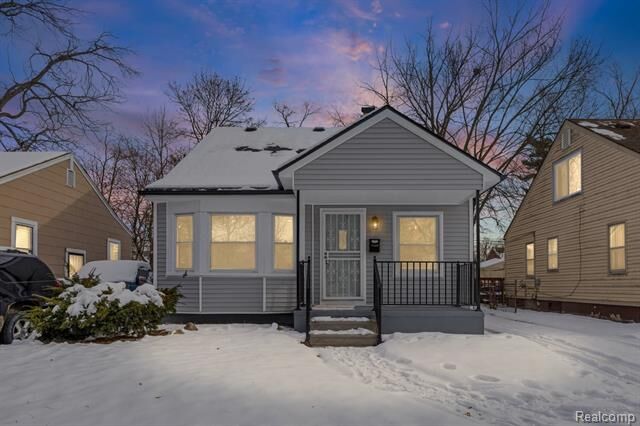 Property Photo: 19320 Grandville Avenue MI 48219