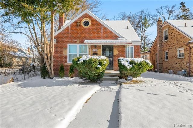 Property Photo: 18500 Warwick Street MI 48219