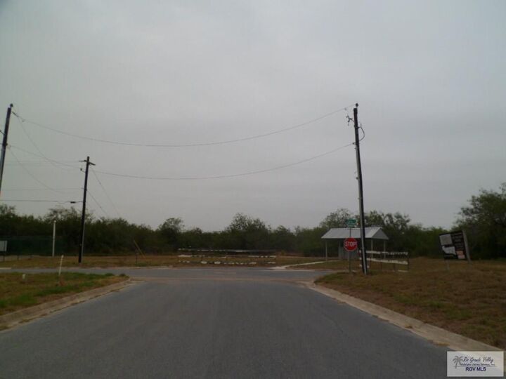 Property Photo: Lot 2 East Circulo Paradise TX 78586