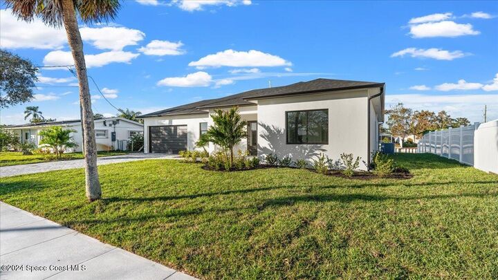 Property Photo: 435 Sandpiper Drive FL 32937