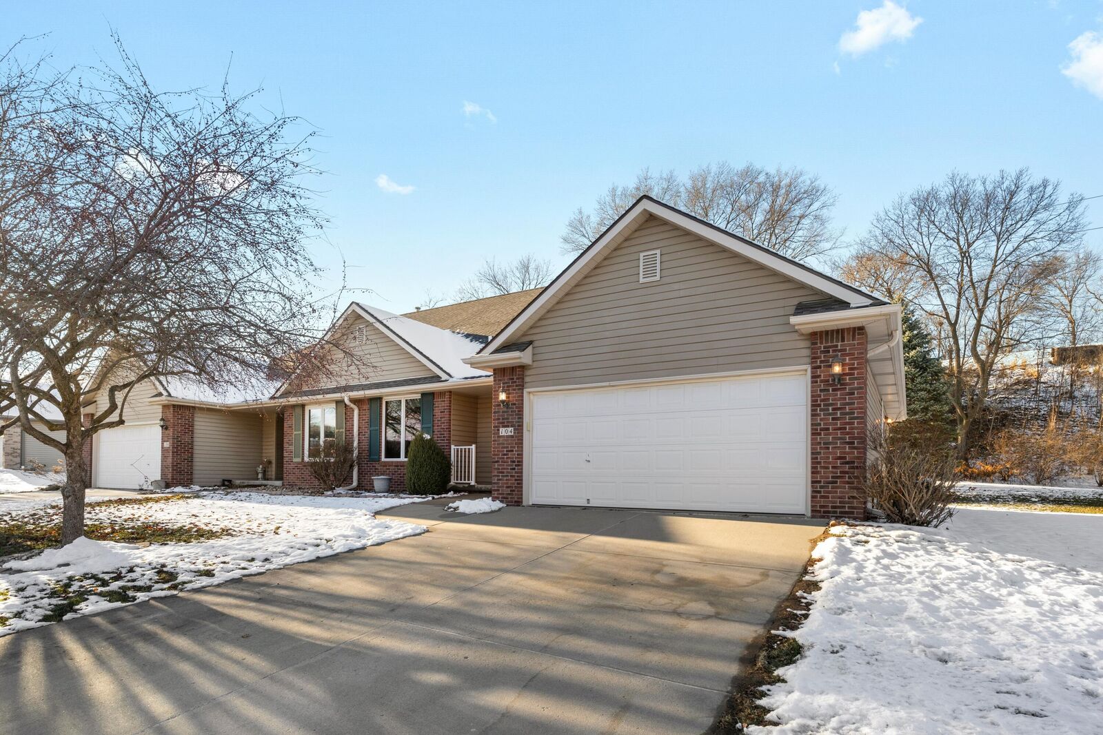 Property Photo: 104 W Ferndale Drive IA 51503