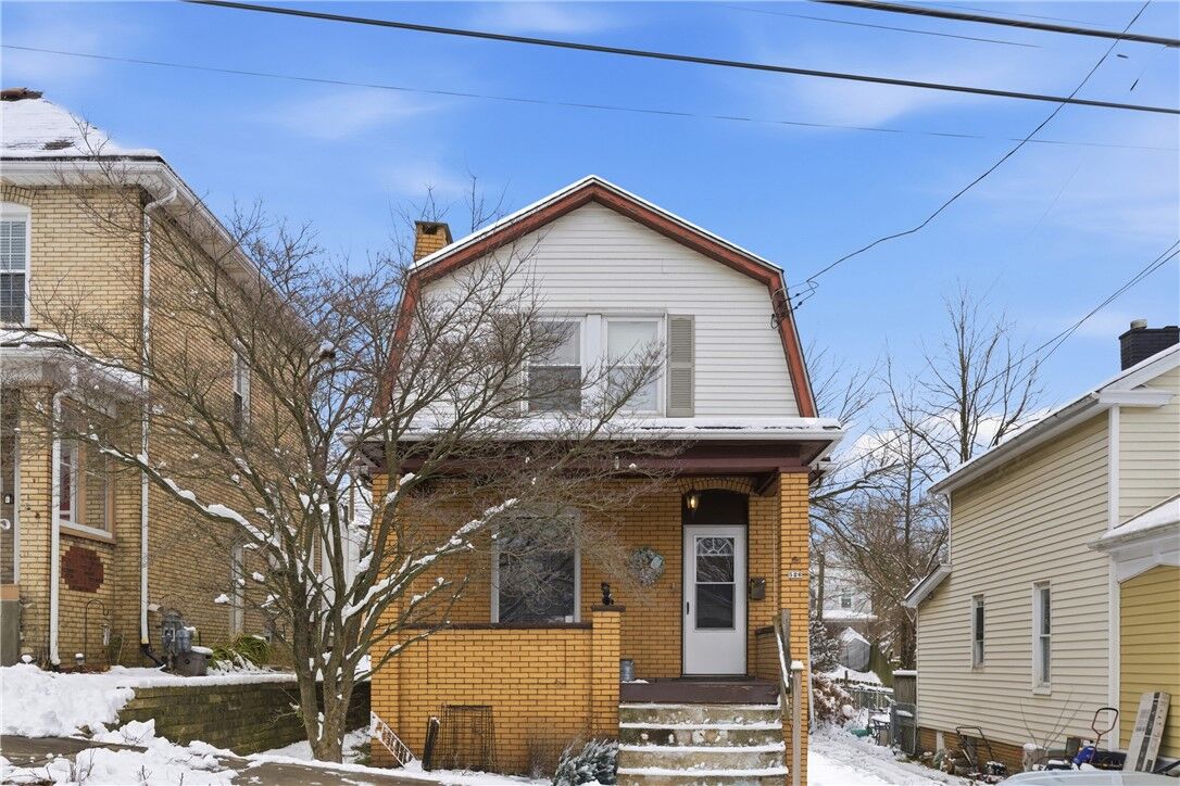 Property Photo:  526 Dippold Ave  PA 15005 