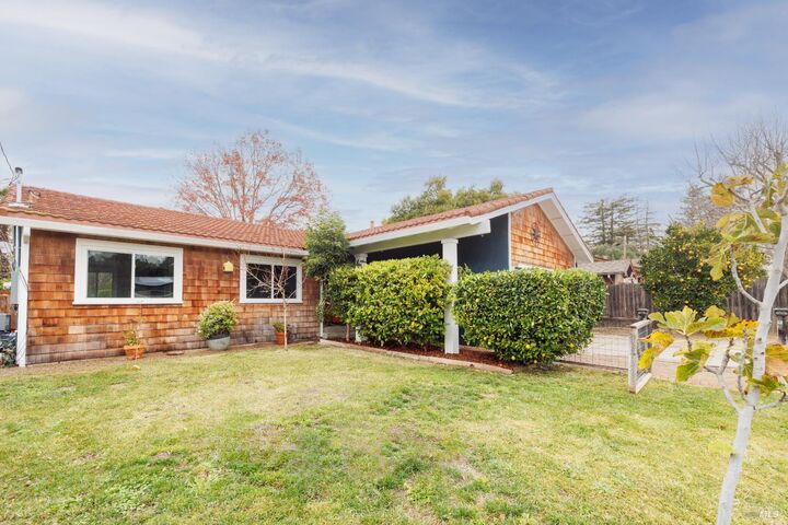 Property Photo: 719 Madison Drive CA 95476