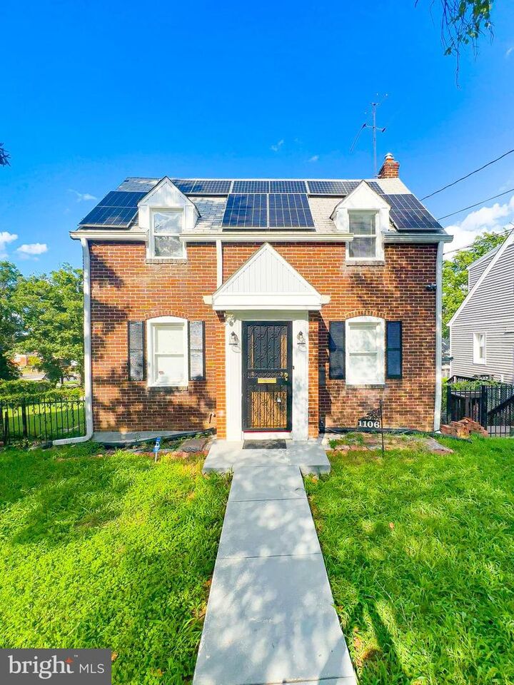 Property Photo:  1106 45th Place SE  DC 20019 