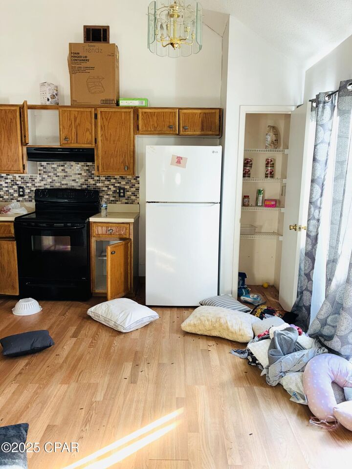 Property Photo:  3047 Yorktown Circle  FL 32547 