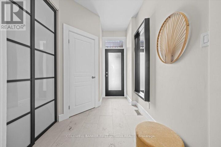 Photo de la propriété: 4446 Wildmint Square ON K1V 1N6