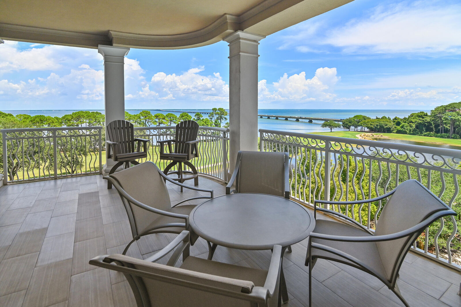 Property Photo: 404 Kelly Plantation Drive 605 FL 32541