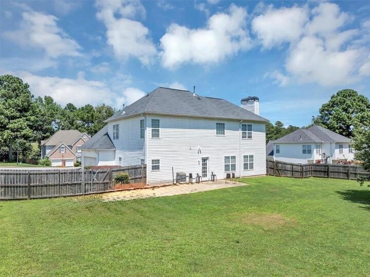 Property Photo: 646 Autumn Leaf Circle GA 30253