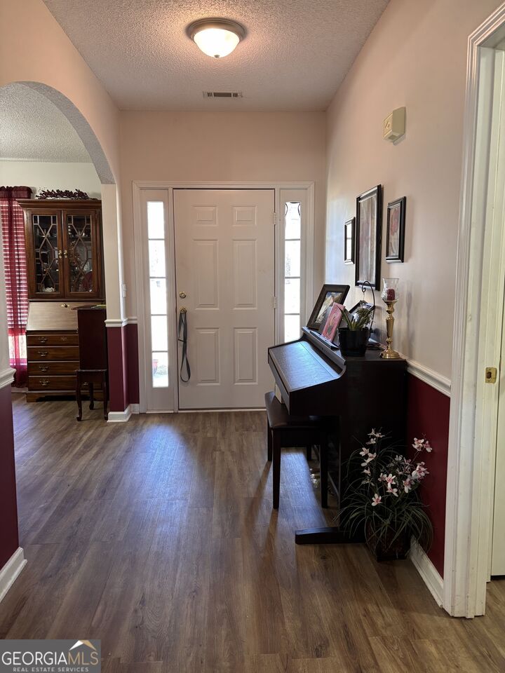 Property Photo: 47 Deer Run GA 30292