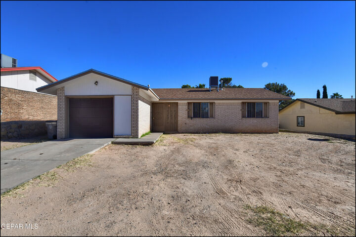 Property Photo:  1612 James Chisum Drive  TX 79936 