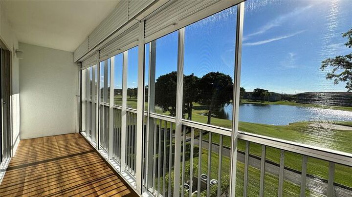 300 SW 134th Wy 304E  Pembroke Pines FL 33027 photo