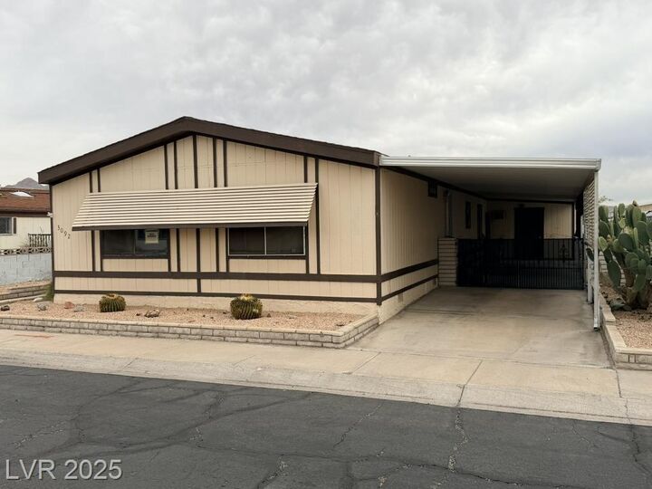 Property Photo: 3092 Bellavista Lane NV 89122