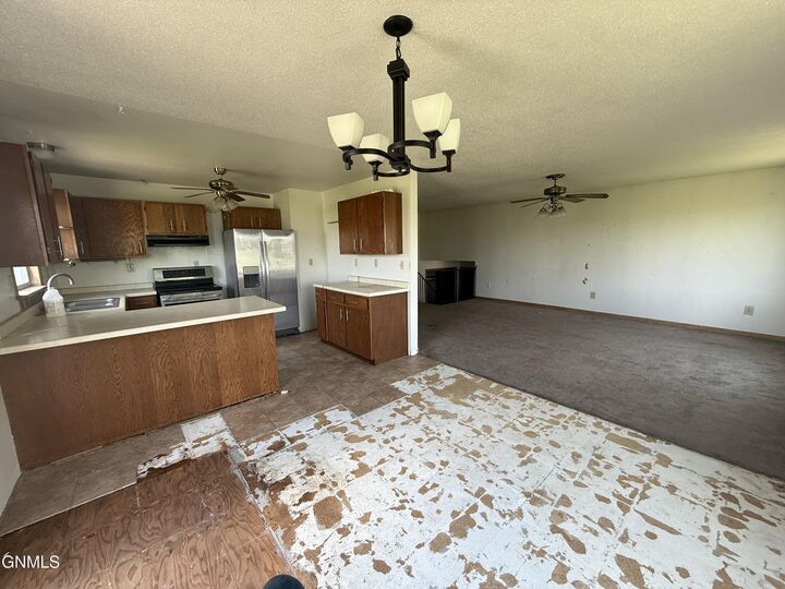 Property Photo: 1804 14th Avenue E ND 58801