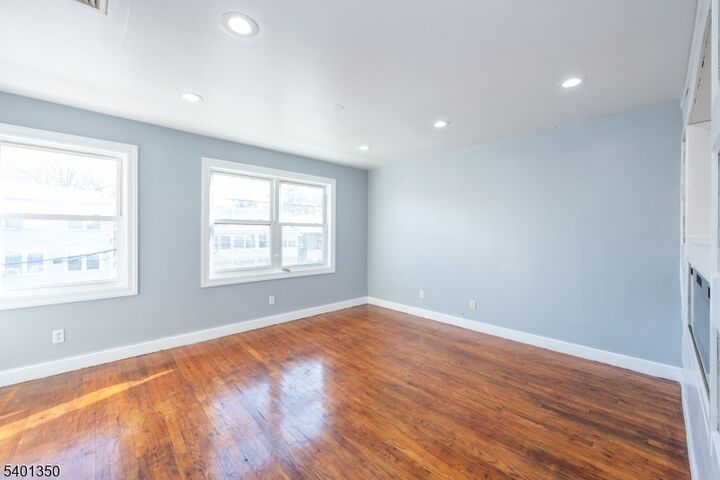 Property Photo:  28 Highland St  NJ 07524 