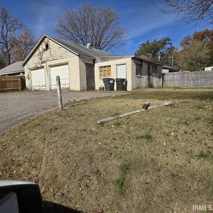 Property Photo: 417 Second Street IN 47601