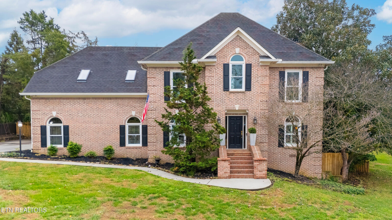 Property Photo: 9820 Gentian Lane TN 37922