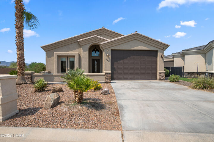 Property Photo: 662 Island Dr AZ 86403