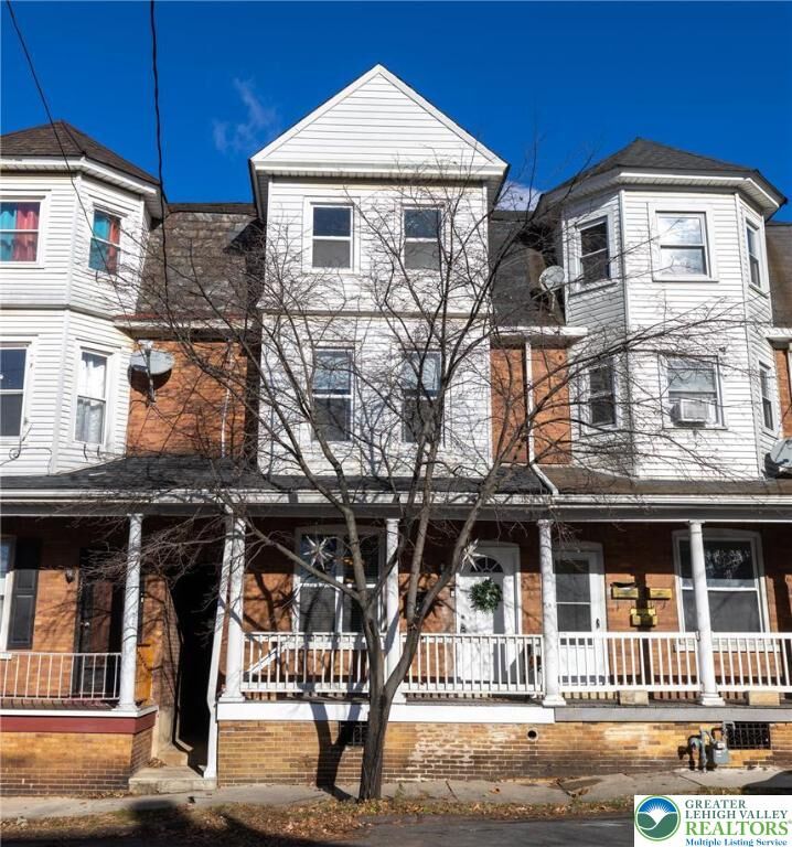 Property Photo:  129 E Goepp Street  PA 18018 