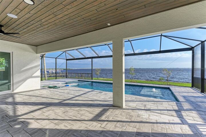 Property Photo: 112 Northshore Terrace FL 33980