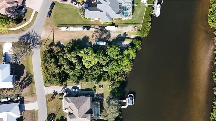 Property Photo: Bayview Drive FL 34275