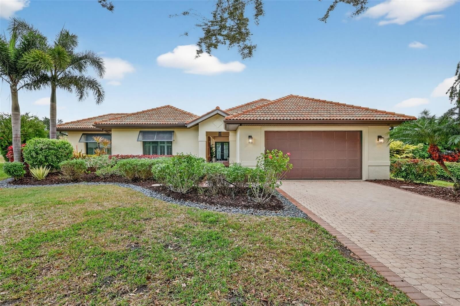 Property Photo: 4237 Palacio Drive FL 34238