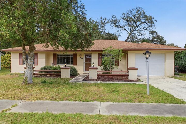 Property Photo: 9196 N Fawn Way FL 34434