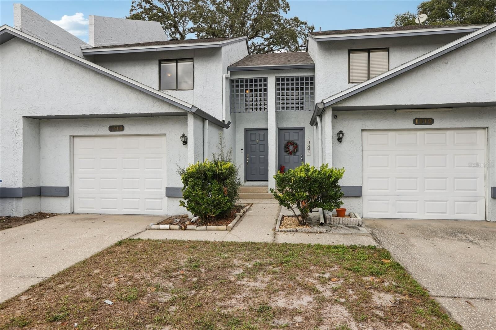 Property Photo: 1310 Mountainview Drive 105 FL 33612