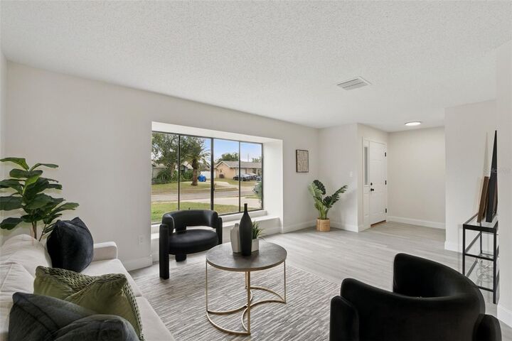 Property Photo: 7366 Rush Court FL 32818