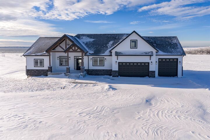 Property Photo: 1265 NW 42L Ave Pheasants Point Subdivision ND 58540