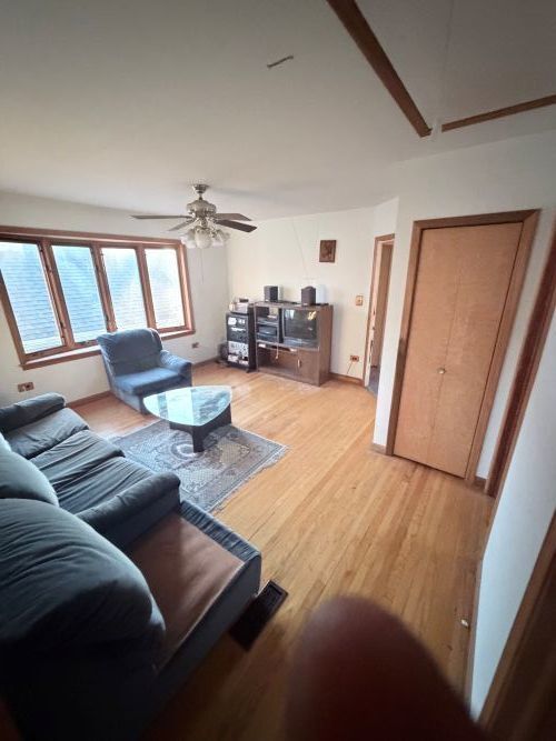 Property Photo: 5710 N Karlov Avenue IL 60646